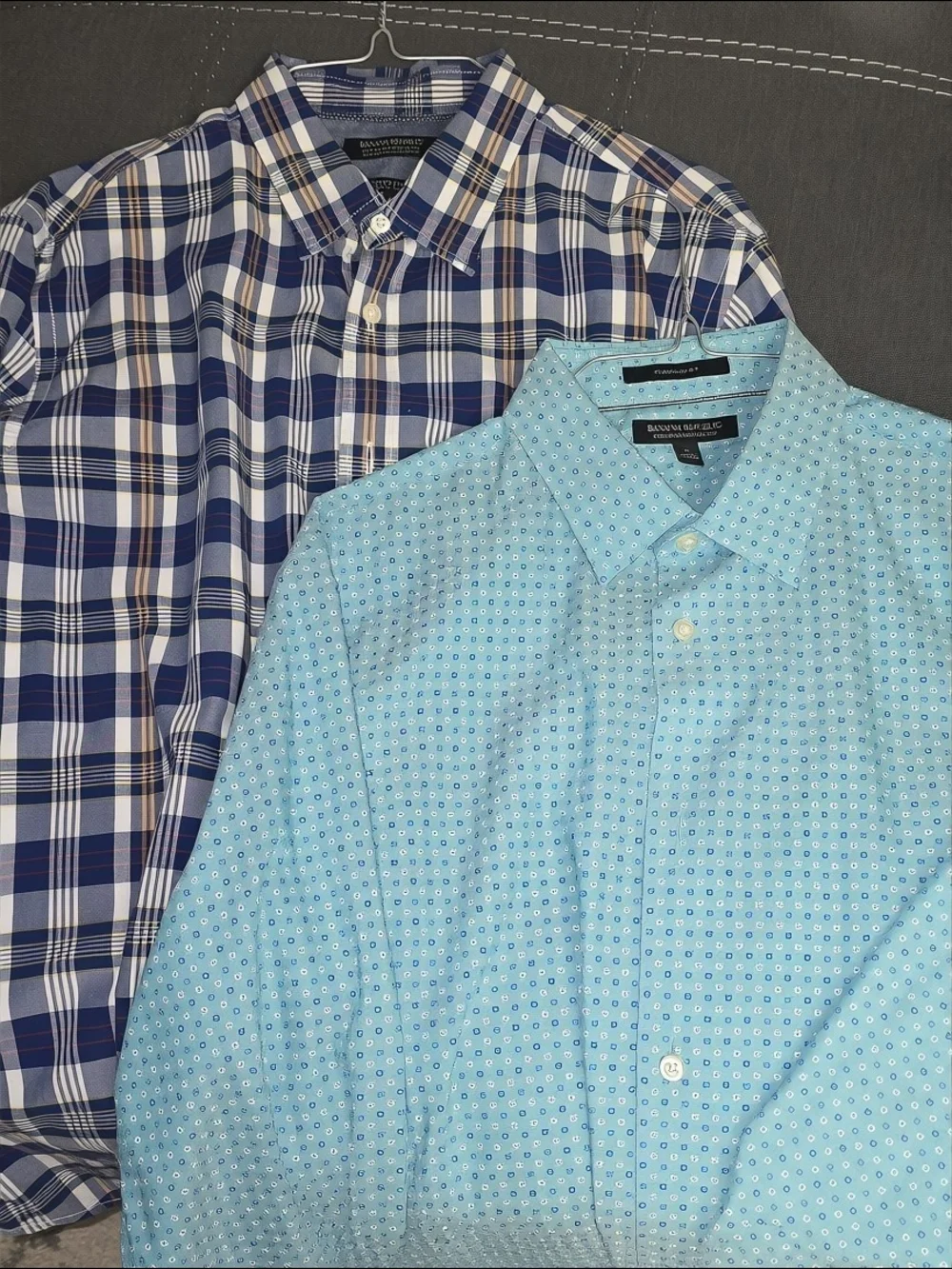 Banana Republic Mens Large Lot of 2 Casual Button Down Shirts Plaid Microdot L